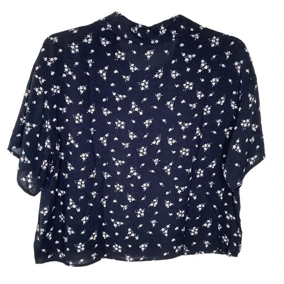 American Eagle Top Women Sz M Black Button Down Floral‎ NWOT - Picture 5 of 9